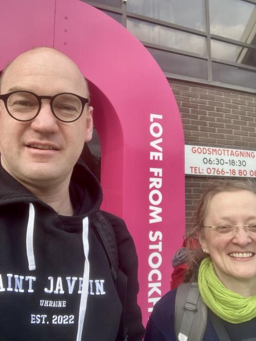 Anja Katharina Peters und ihr Teilreisebegleiter Robert Parzer in Stockholm.