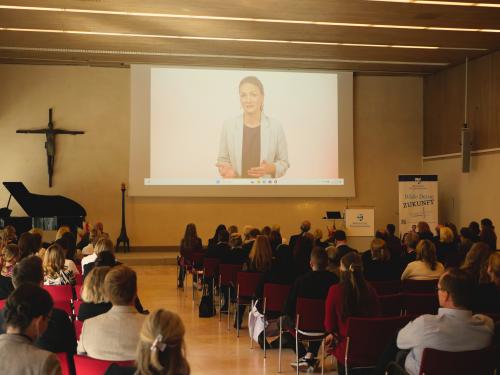Judith Gerlach, Bayerische Staatsministerin für Gesundheit, Pflege und Prävention.